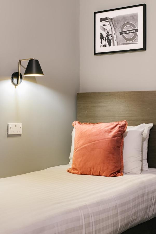 Towerbridge64 Hotel Лондон Екстериор снимка