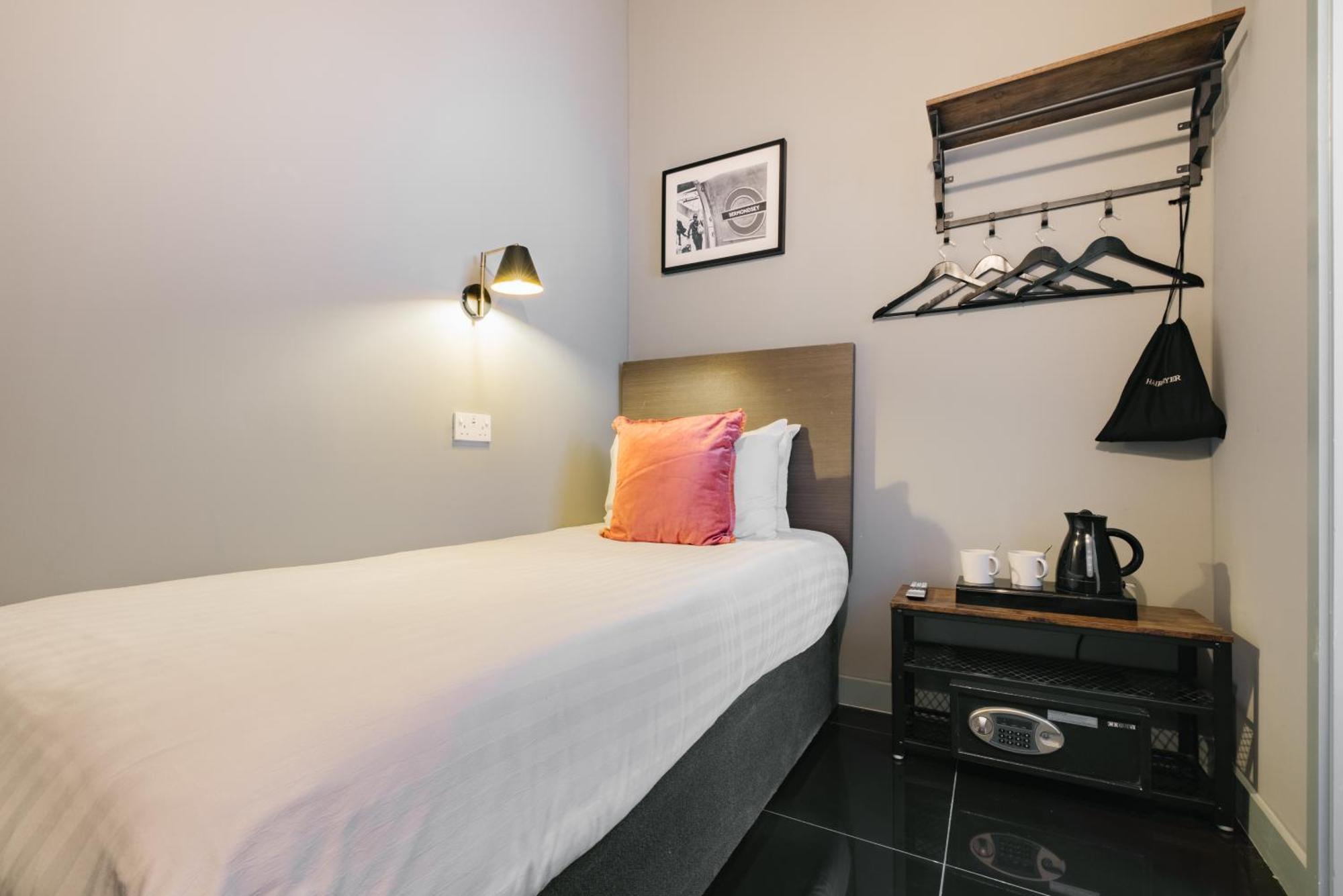 Towerbridge64 Hotel Лондон Екстериор снимка
